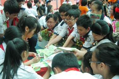 Trẻ chán học vì ước thành “hotgirl” săn... đại gia