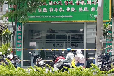 Nữ chủ tiệm gội đầu chết trong tư thế treo cổ