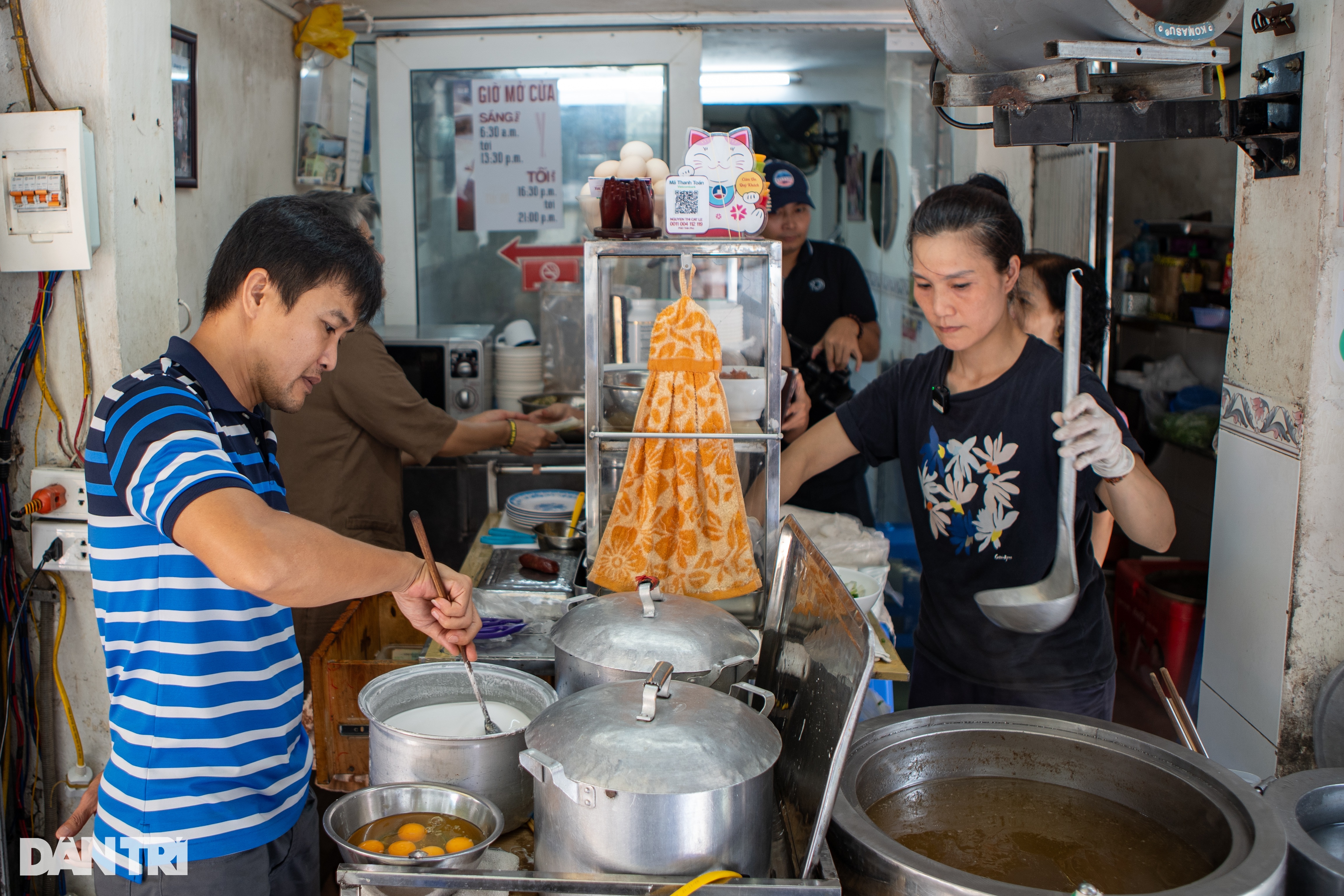 View - Độc đáo phở "treo" ở Hà Nội | Báo Dân trí