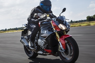 BMW Motorrad S 1000 R 2017 - Một mẫu xe thiếu cá tính