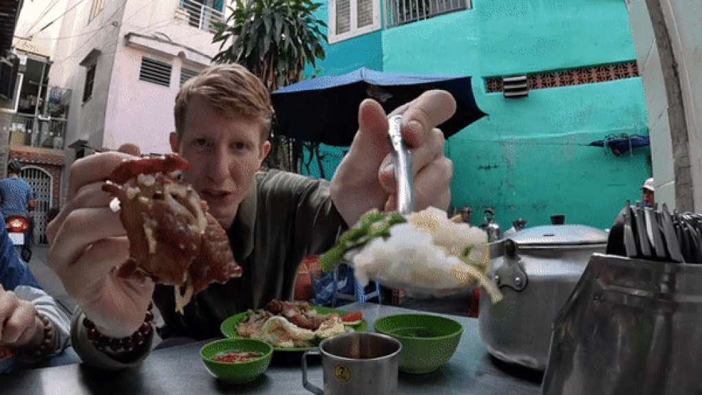 Khách Mỹ ấm lòng được cư xử thân tình như người nhà nhờ giỏi tiếng Việt - 4 Khách Mỹ ấm lòng được cư xử thân tình như người nhà nhờ giỏi tiếng Việt - 4