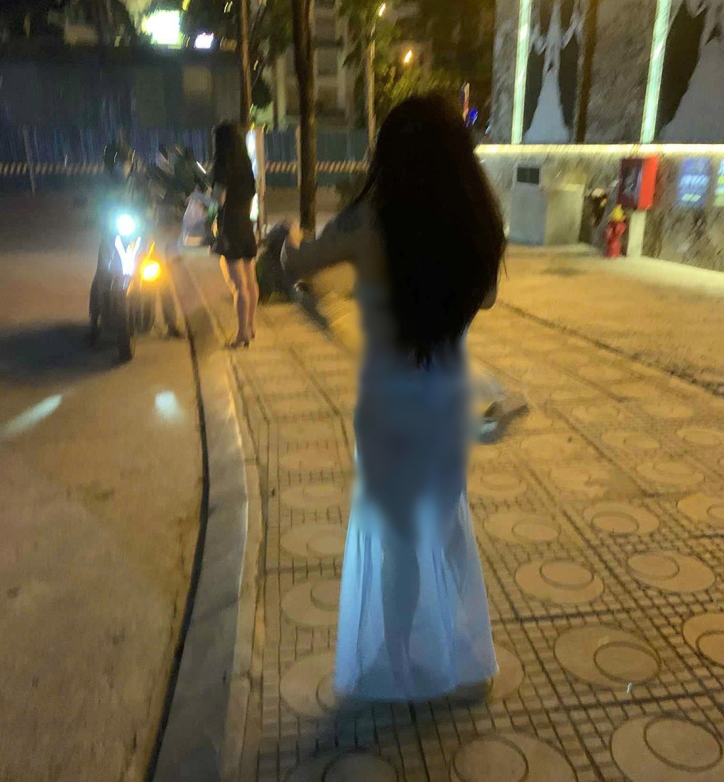 Cư dân chung cư ở Hà Nội bất an vì loạt ô tô bị bẻ gương và cần gạt mưa - 3