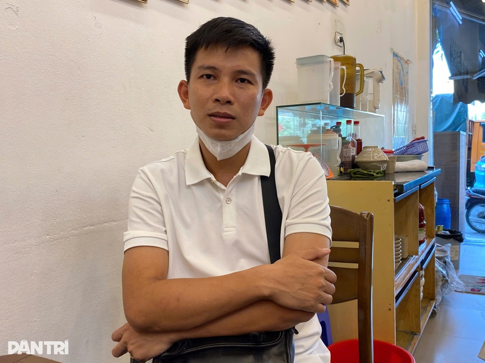 Ngô Quyền Thế lòng xe điếu xin lỗi, nói doanh thu quán giảm hơn một nửa - 1 Ngô Quyền Thế lòng xe điếu xin lỗi, nói doanh thu quán giảm hơn một nửa - 1