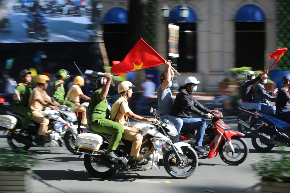 Xem diễn tập chống gây rối trật tự tại TPHCM - 3 Xem diễn tập chống gây rối trật tự tại TPHCM - 3