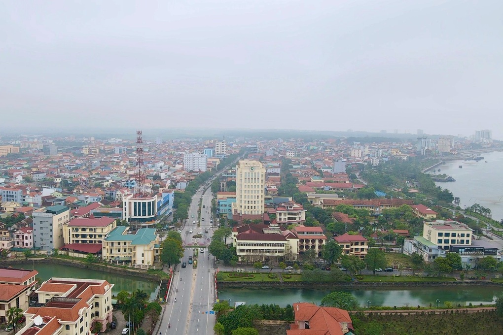 Phát phiếu lấy ý kiến đại diện hộ gia đình về việc sáp nhập tỉnh, xã - 1 Phát phiếu lấy ý kiến đại diện hộ gia đình về việc sáp nhập tỉnh, xã - 1