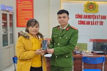 Lên mạng đăng tin chuyển nhầm tiền, người phụ nữ gặp ngay kẻ lừa đảo