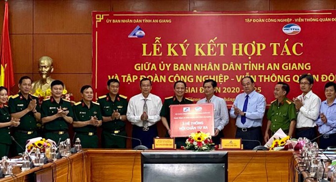 Viettel hợp tác với An Giang trong lĩnh vực viễn thông - công nghệ thông tin - Ảnh 1.