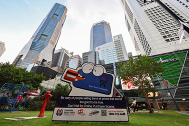 Singapore: Vấn nạn dụ dỗ thanh thiếu niên tham gia chuyển tiền phi pháp