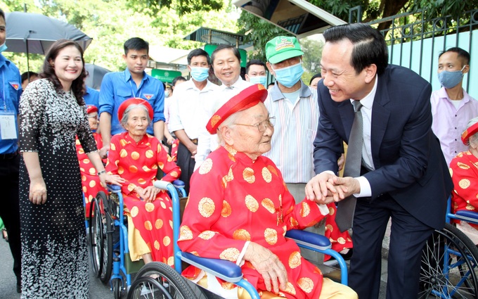 Tôn vinh những “bông hoa đẹp” ngành LĐ-TB&XH - Ảnh 2.