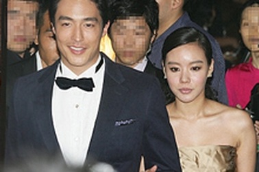 Kim Ah Joong và Daniel Henney được tôn vinh!