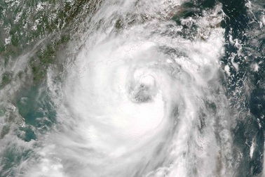 Bão Nida đổ bộ, miền nam Trung Quốc cảnh báo bão mức cao nhất