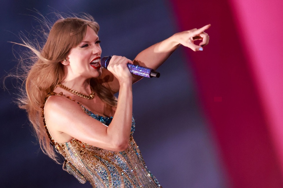 Không sinh ra con ở vạch đích, cha mẹ Taylor Swift vẫn giúp con thành công - 3 Không sinh ra con ở vạch đích, cha mẹ Taylor Swift vẫn giúp con thành công - 3