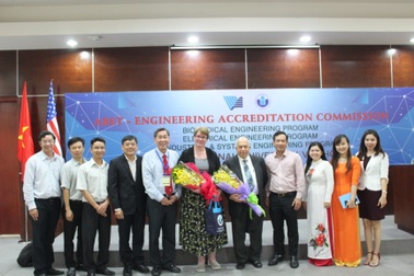 Hai trường ĐH Việt Nam có chương trình đạt chuẩn kiểm định của Mỹ