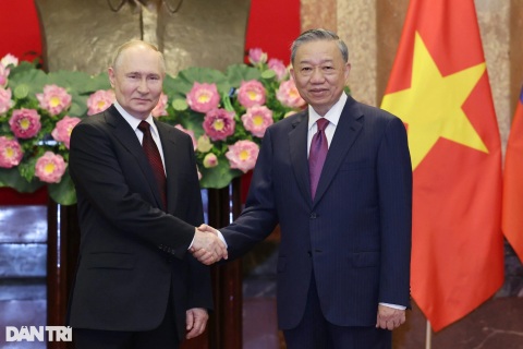 Tổng thống Putin nhất trí tăng cấp học bổng cho sinh viên Việt Nam