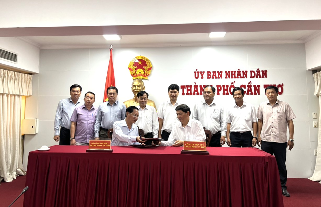 EVNSPC và các tỉnh phía Nam đồng hành tiết kiệm điện - 3 EVNSPC và các tỉnh phía Nam đồng hành tiết kiệm điện - 3
