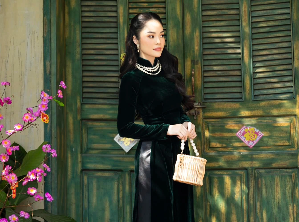 Dương Cẩm Lynh: Nếu không vững, tôi đã sa ngã trước những lời chào mời - 1 Dương Cẩm Lynh: Nếu không vững, tôi đã sa ngã trước những lời chào mời - 1