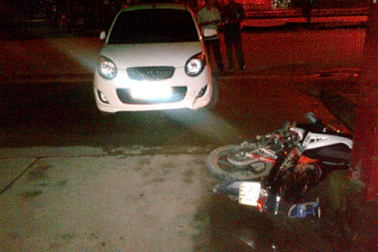 Dùng ô tô truy đuổi cướp trên phố