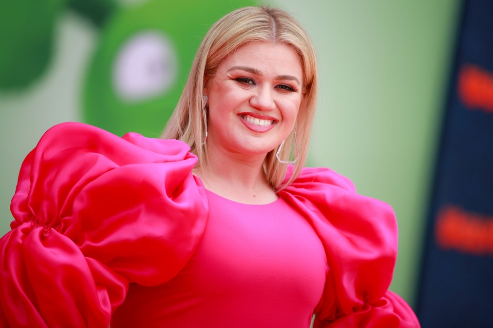 Chồng cũ của Kelly Clarkson đòi vợ chi gần 500 nghìn USD mỗi tháng - 7 Chồng cũ của Kelly Clarkson đòi vợ chi gần 500 nghìn USD mỗi tháng - 7