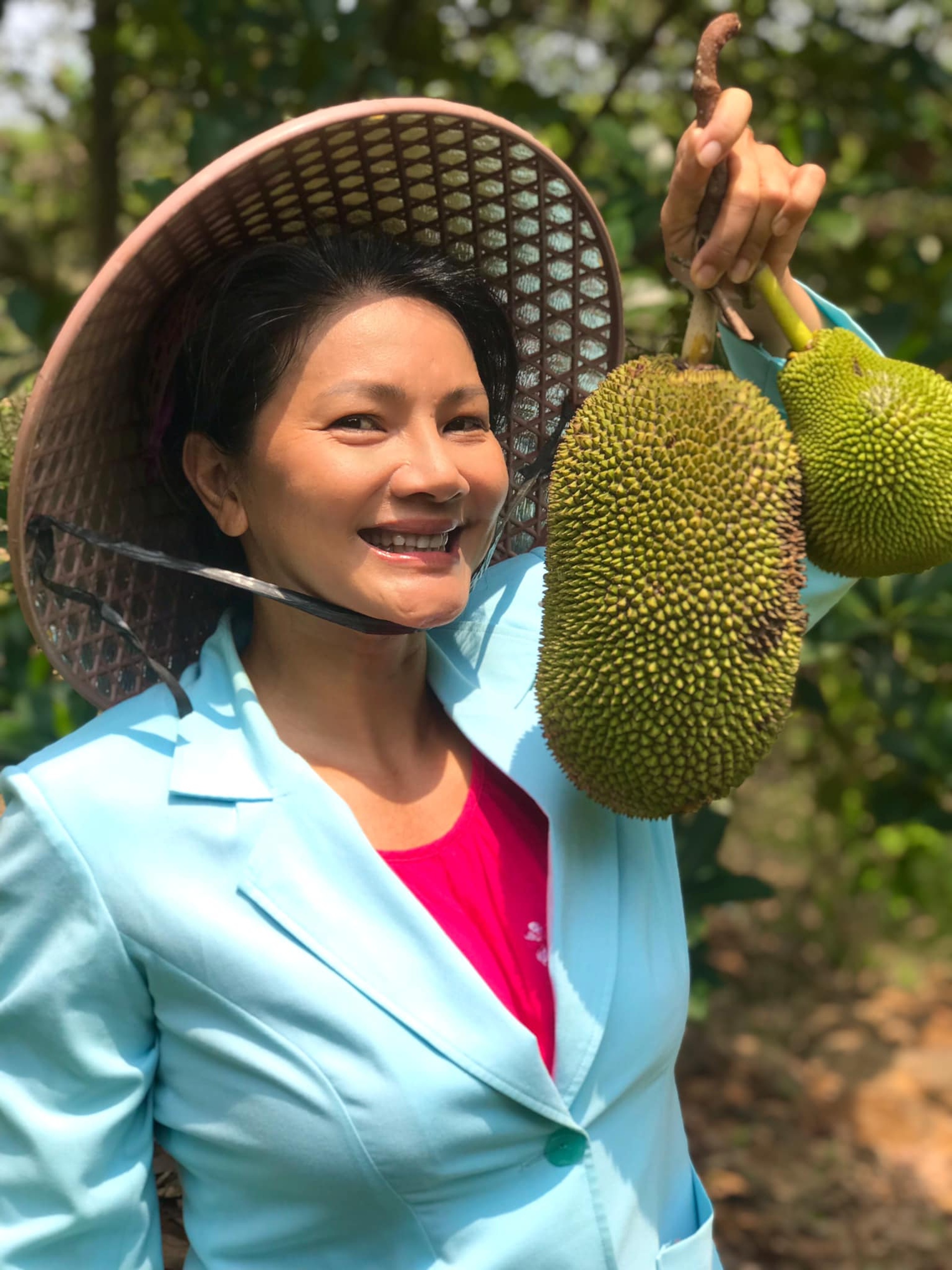 Kiều Trinh: Con gái xấu hổ bỏ học vì tôi bị gọi là nữ hoàng cảnh nóng - 12 Kiều Trinh: Con gái xấu hổ bỏ học vì tôi bị gọi là nữ hoàng cảnh nóng - 12