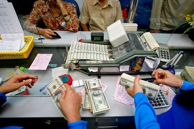 "Sức ép với tỷ giá sẽ mạnh hơn trong năm 2016"