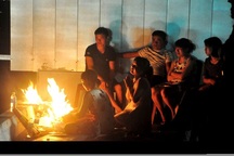 Tàu du lịch chở hơn 50 người lật trên sông Hàn