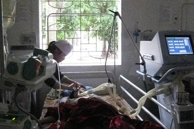 Cứu sống bệnh nhân không bắt được mạch vì uống thuốc sâu tự tử