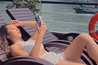 Nữ du khách bị chế giễu "làm màu" vì video khóc lóc khi du lịch Việt Nam