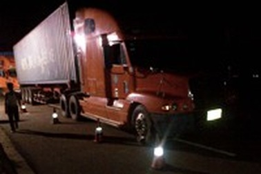 Container vượt tải trọng, gây cản trở hoạt động tại trạm cân