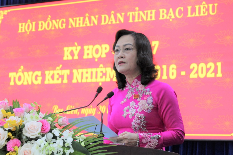 HĐND Bạc Liêu tổng kết nhiệm kỳ, Chủ tịch tỉnh tặng bằng khen PV Dân trí - 1 HĐND Bạc Liêu tổng kết nhiệm kỳ, Chủ tịch tỉnh tặng bằng khen PV Dân trí - 1