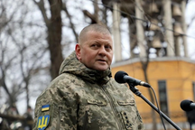 Ukraine quyết giành lại Crimea, cảnh báo có thể tập kích lãnh thổ Nga