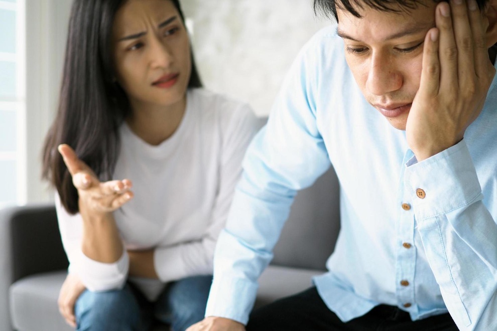 Chồng đòi ly hôn vì tôi giống như cái máy nói mỗi khi về nhà - 1 Chồng đòi ly hôn vì tôi giống như cái máy nói mỗi khi về nhà - 1
