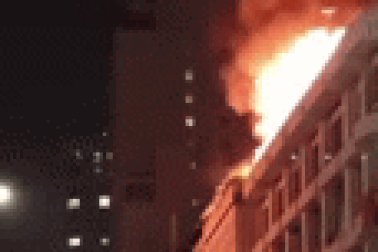 Cháy nổ trên sân thượng tòa nhà Seaprodex ở trung tâm quận 1 TPHCM