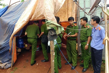Cãi nhau trong lúc nhậu, thợ hồ vung dao chém chết chủ nhà
