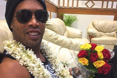 Ronaldinho suýt gặp nạn ở Ấn Độ