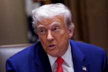 Ông Trump nói về việc Mỹ áp thuế 145% với Trung Quốc