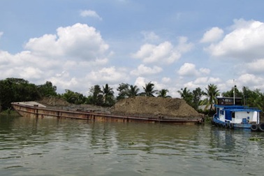 Đình chỉ dự án nạo vét sông Đồng Nai