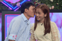 Chàng trai Đà Nẵng ngại ngùng, run người khi lần đầu hôn má cô gái Nghệ An