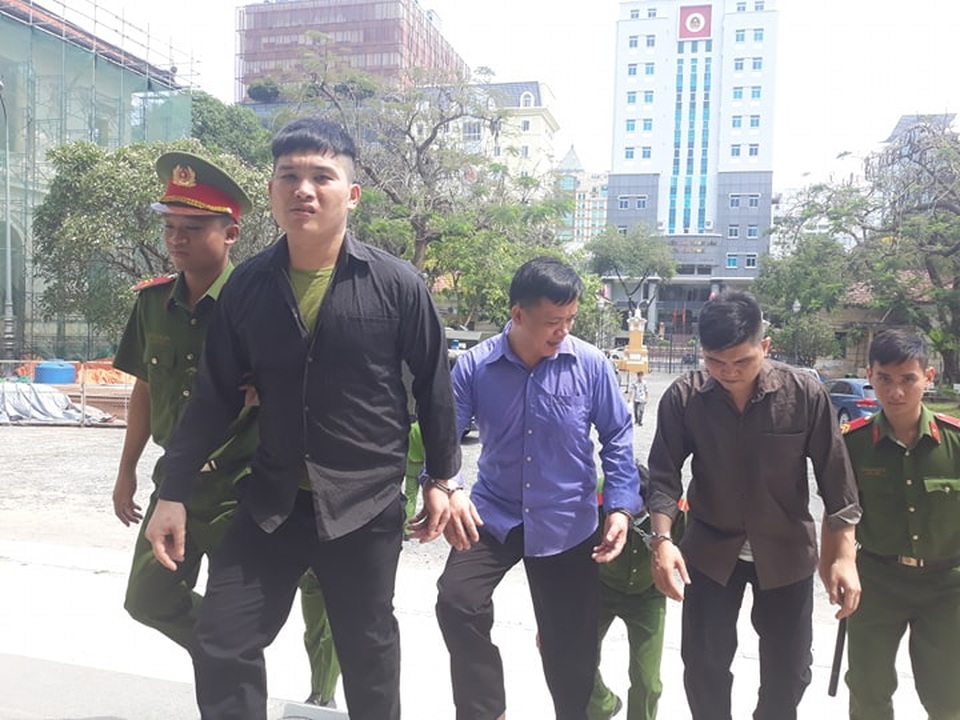 Băng nhóm chuyên trộm tài sản của khách mua dâm - 1 Băng nhóm chuyên trộm tài sản của khách mua dâm - 1