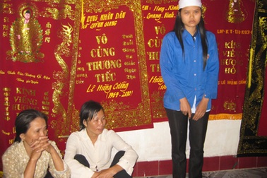 Khởi tố đối tượng liên quan vụ “con bị nhà xe “bán”, bố bị đánh tử vong”