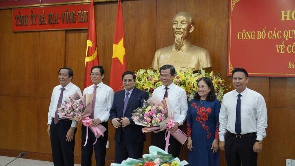 Bộ Chính trị điều động công tác Bí thư tỉnh ủy Tây Ninh, Bà Rịa – Vũng Tàu - 1 Bộ Chính trị điều động công tác Bí thư tỉnh ủy Tây Ninh, Bà Rịa – Vũng Tàu - 1