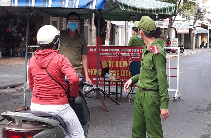 Đà Nẵng đổi mẫu giấy đi đường trong thời gian thực hiện giãn cách xã hội  - Ảnh 1.