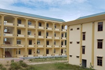 Cận cảnh ngôi trường trung cấp 100 tỷ "bỏ hoang" tại Nghệ An!