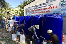 Bộ TN-MT cấp nước ngọt miễn phí cho hàng ngàn người dân Bến Tre