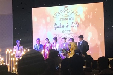 Tú Tri - Yun Bin bật khóc chia sẻ về đám cưới đồng giới