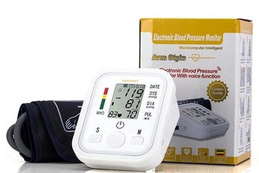 "Hành trình nhân ái 2022" gửi tặng 40.000 máy đo huyết áp đến người cao tuổi trên khắp cả nước