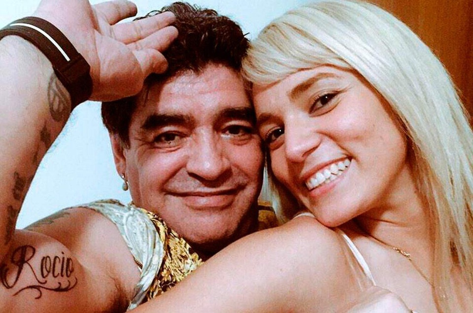 Bạn gái cũ của Maradona bất ngờ nhảy vào tranh tài sản - 2 Bạn gái cũ của Maradona bất ngờ nhảy vào tranh tài sản - 2