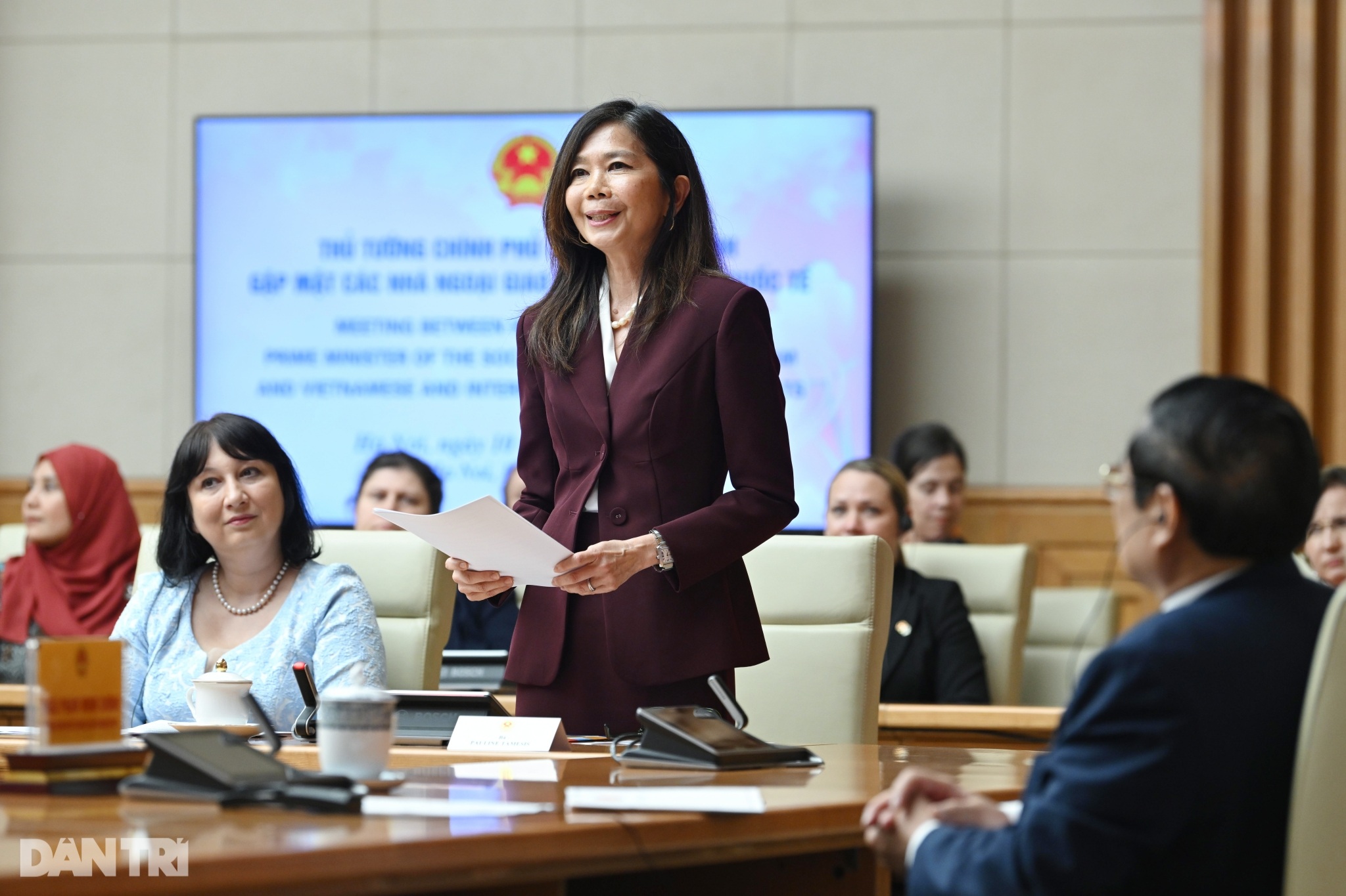 Thủ tướng Phạm Minh Chính gặp mặt các nhà ngoại giao nữ Việt Nam và quốc tế - 7