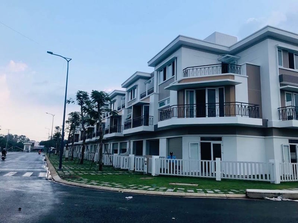 Nhiều đề xuất để vực dậy thị trường bất động sản - 2 Nhiều đề xuất để vực dậy thị trường bất động sản - 2
