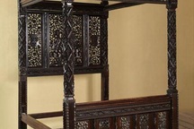 Chiếc giường gỗ trị giá… 645 tỉ đồng 