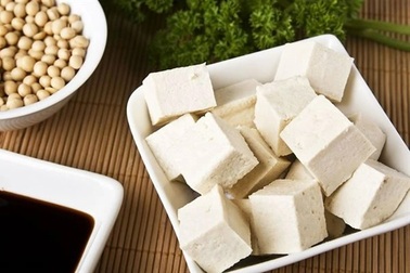 Làm đậu phụ tại nhà cực dễ bằng máy xay sinh tố